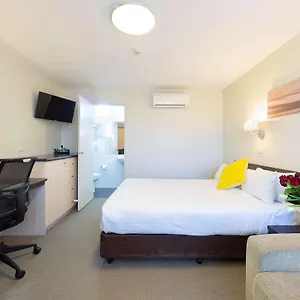 Hotel Tall Trees Ainslie