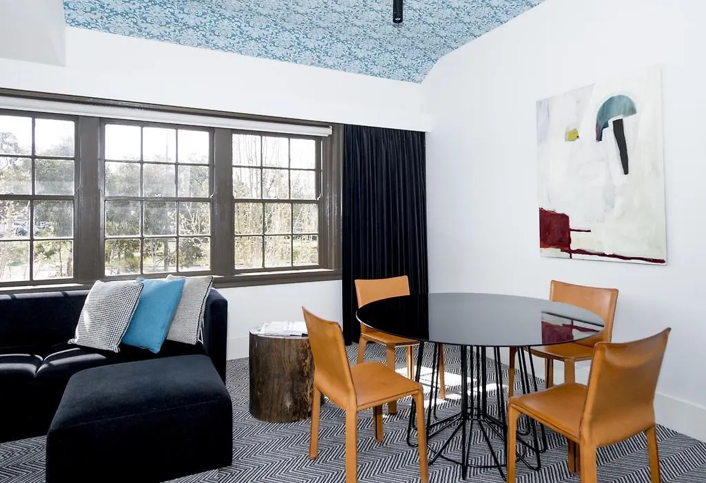 Peppers Gallery Hotel Canberra 4*,  Australia