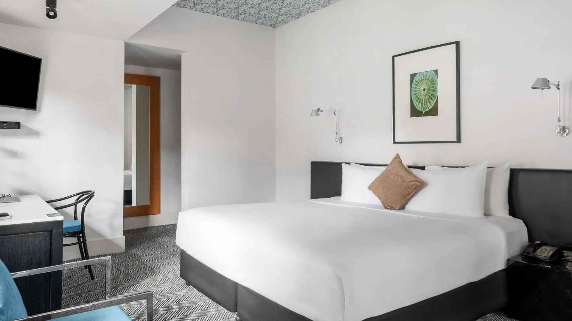 Peppers Gallery Hotel Canberra