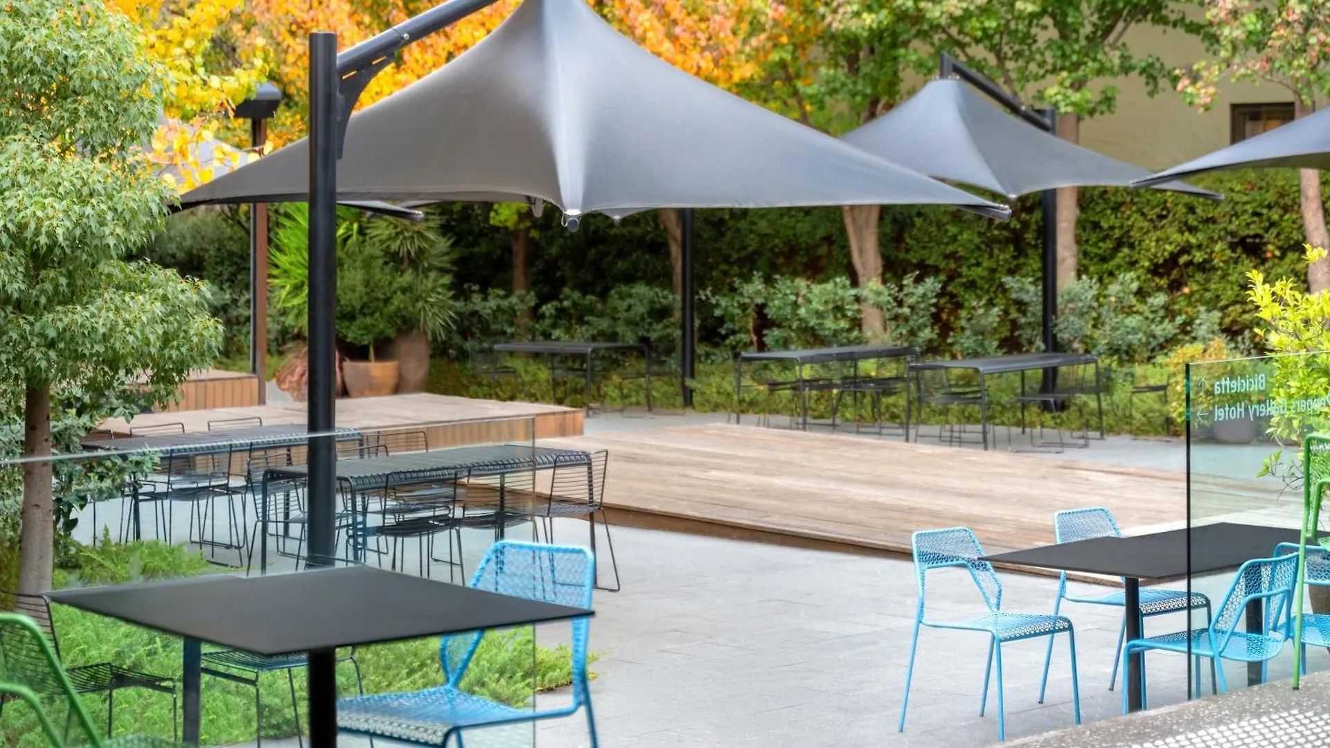 Peppers Gallery Hotel Canberra