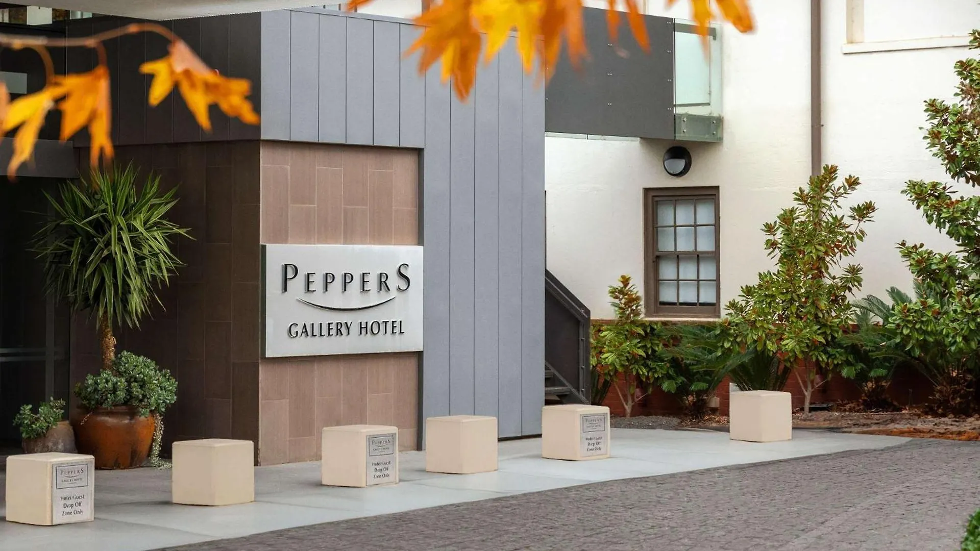 Peppers Gallery Hotel Canberra 4*,